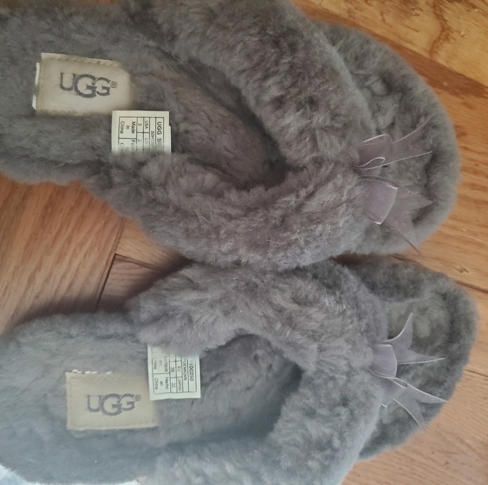 Grey ugg slippers